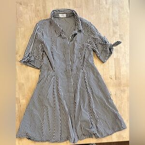 Calvin Klein Black and White Gingham Midi Shirt Dress